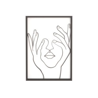 תמונה ממתכת בעיצוב פני אישה עם ידיים בצבע שחור עם מסגרת שחורה 50*70 ס''מ